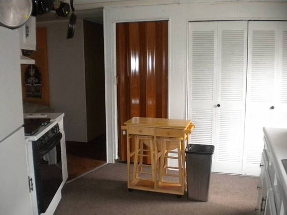 4th image of 322 Waikiki Cir