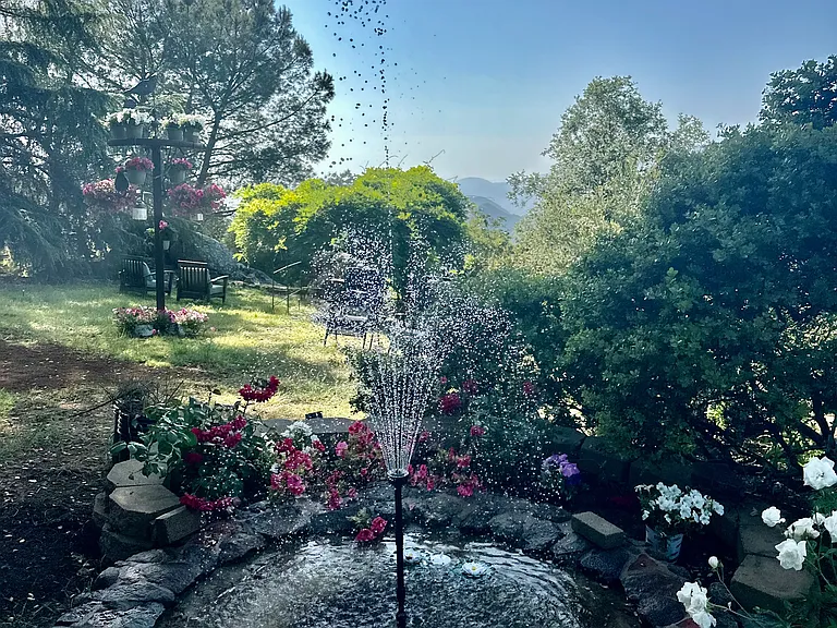 720 Sky Mountain Ln — Photo 2