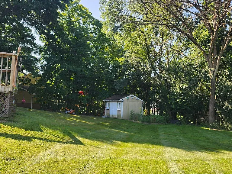 13 Amy Rd — Photo 4