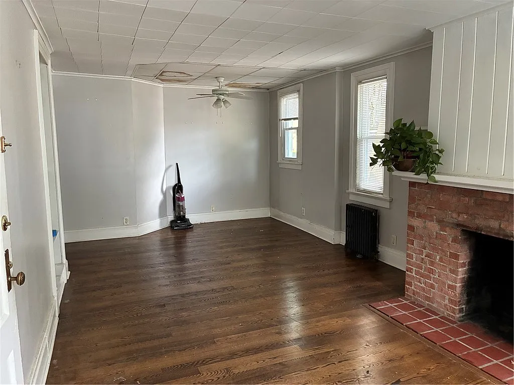 1 Rowley St — Photo 4