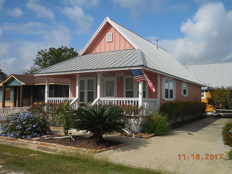 1st image of 760 A Matagorda St