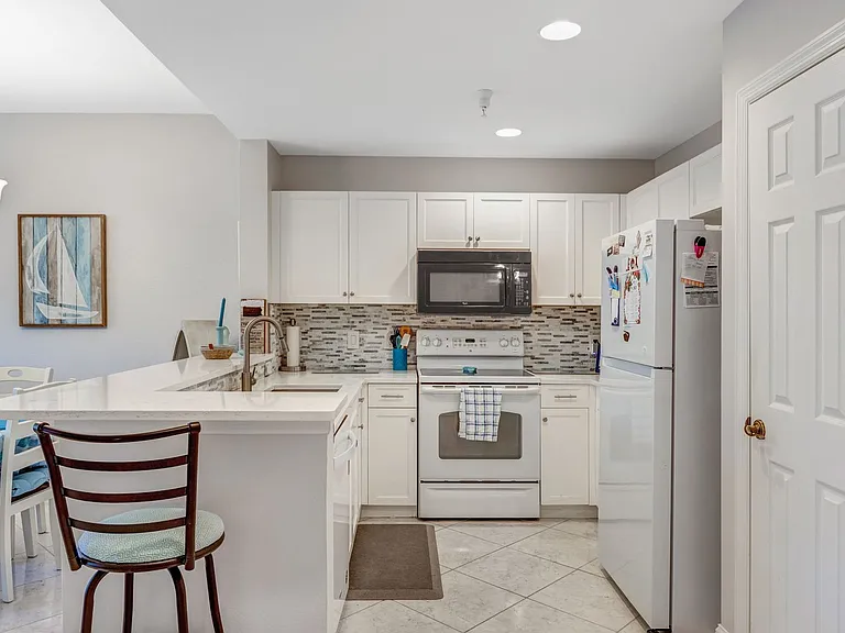 4530 Botanical Place Cir #206 — Photo 8