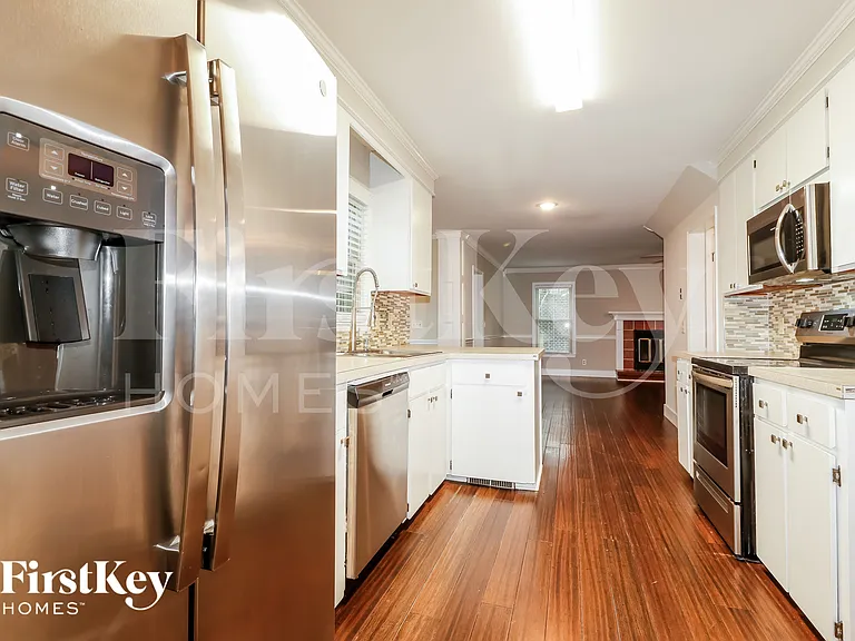 120 Fox Chase Dr — Photo 7