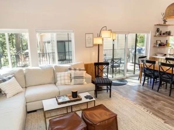 27781 Meadow Bay Dr Unit 401, Lake Arrowhead, CA 92352