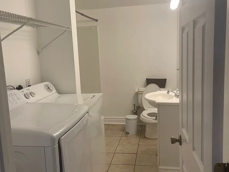 2215 Joseph St — Photo 7