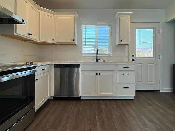 4th image of 73449 Desert Trail Dr #2