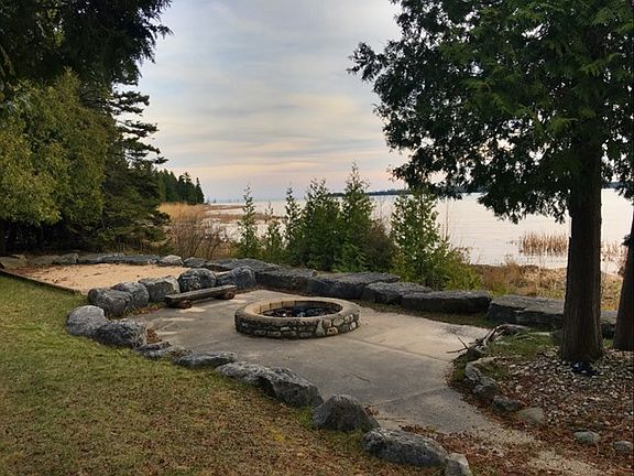 3rd image of 8687 W Moonlight Bay Dr