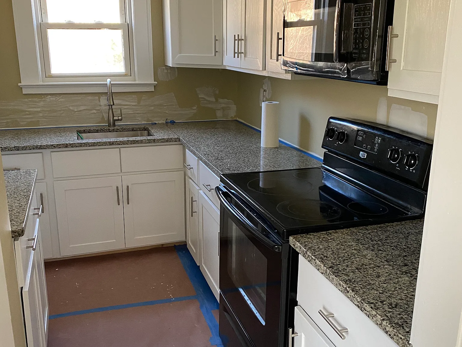 2 bed, $2,000 — Photo 4