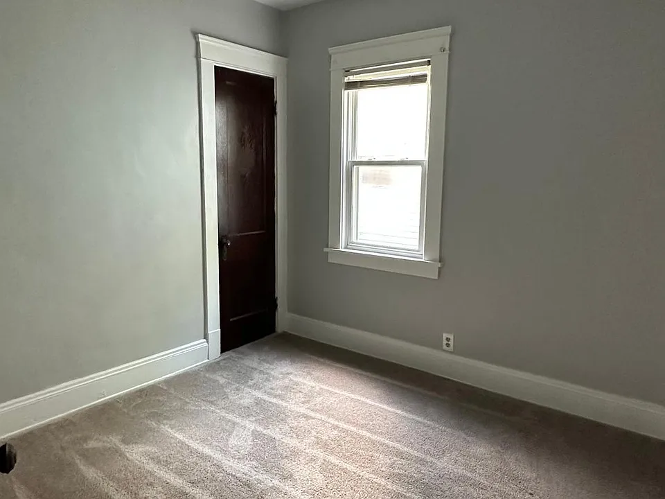 BEDROOM #1