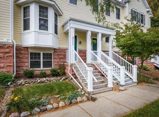 3111 Prospect Dr, Sun Prairie, WI