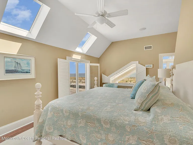 1101 S Ocean Ave — Photo 55