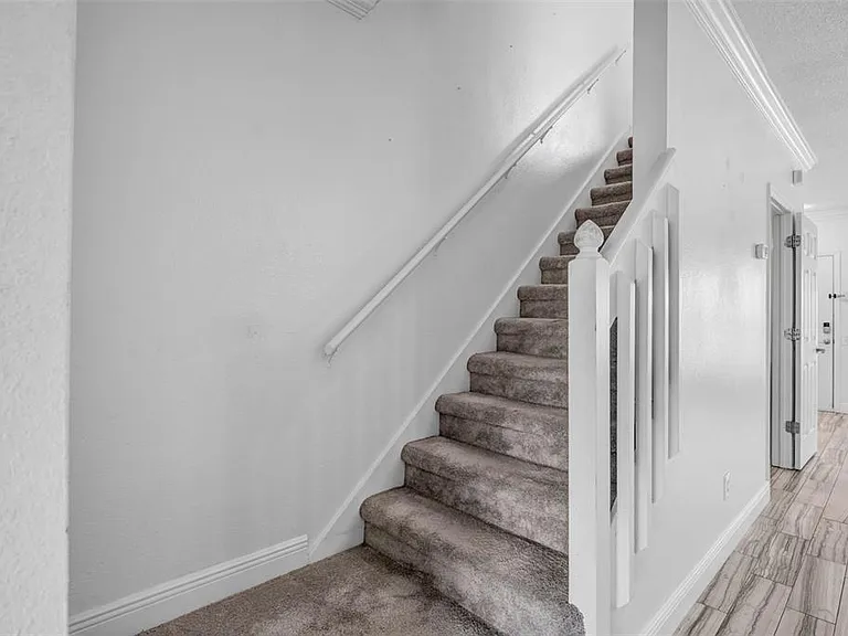 6127 Bayside Key Dr — Photo 18