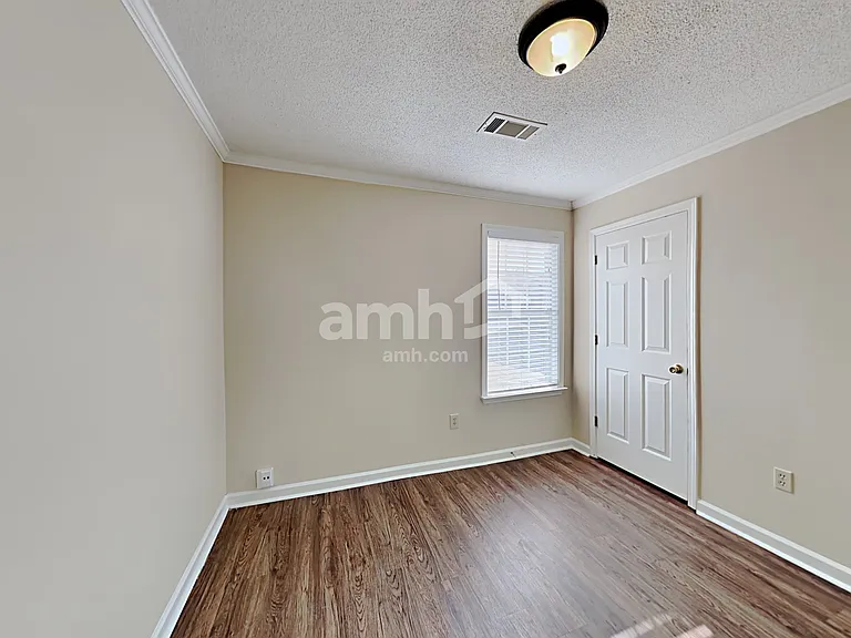 10067 Woodland Grove Dr — Photo 15