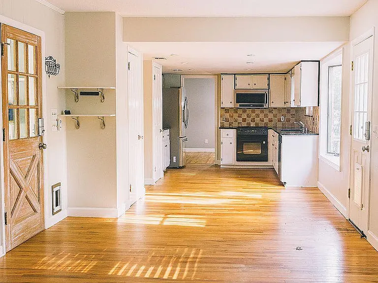 3030 Stillwood Ct — Photo 32