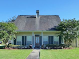 9250 Drew Dr, Denham Springs, LA 70726