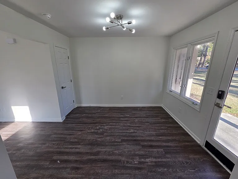 4 Woodrum Pl — Photo 10