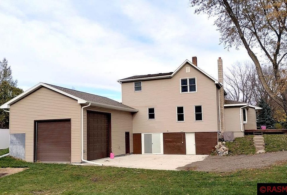1632 Center St, New Ulm, MN 56073 Zillow