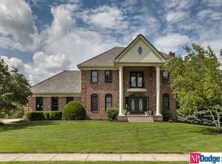 22030 Stanford Cir, Elkhorn, NE 68022