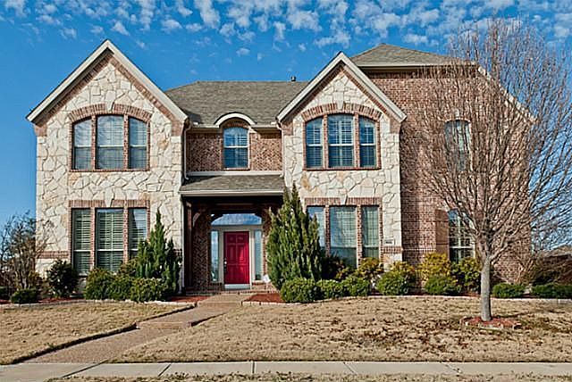 1st image of 801 Clay Dr