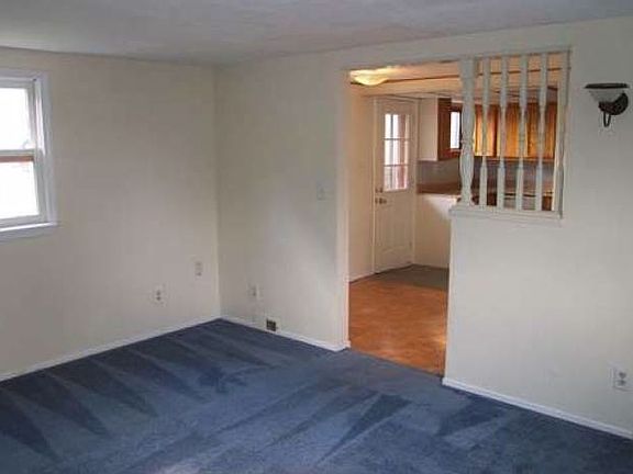 3rd image of 3582 Park St