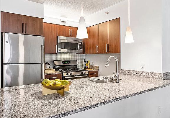 2nd image of 346 W 48th St APT 5W