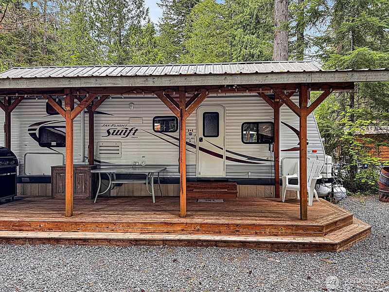 4th image of 47 Wilderness Way