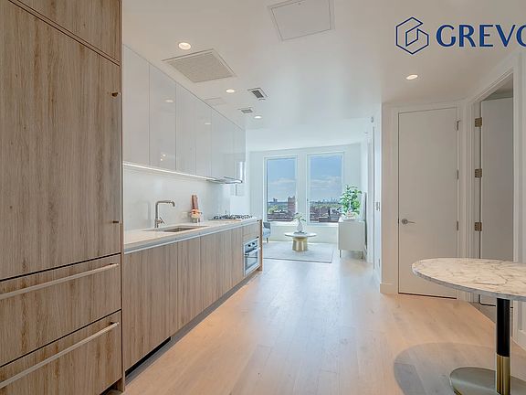 2nd image of 136-18 Maple Ave Penthouse 2C
