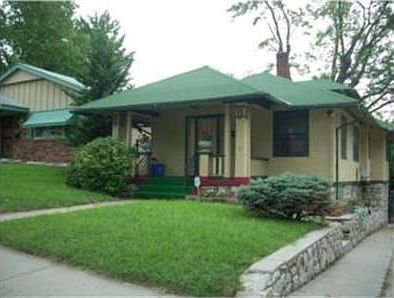 2nd image of 403 Lawn Ave