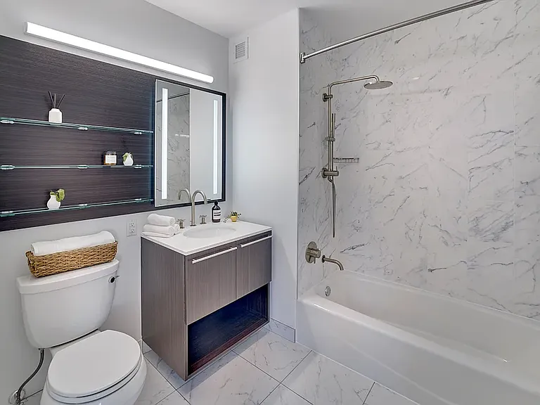43-12 Hunter St #701 — Photo 4