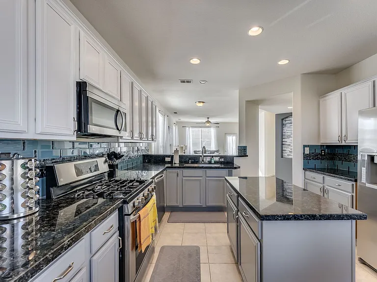 1668 Rocky Cove Ln — Photo 11