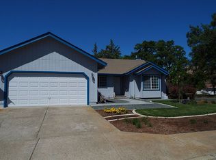 3055 Garner Ln, Clearlake, CA 95422