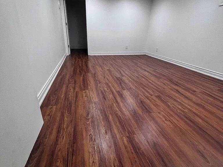 1285 Rebecca St — Photo 7