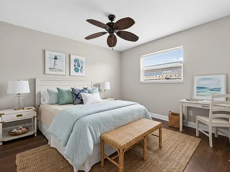 4200 Beach Dr SE — Photo 12