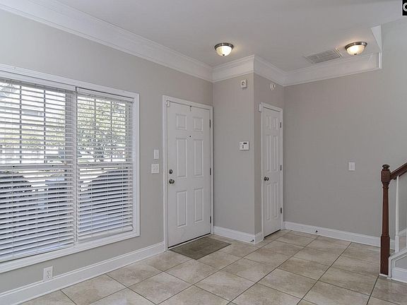 3rd image of 222 Forest Green Dr