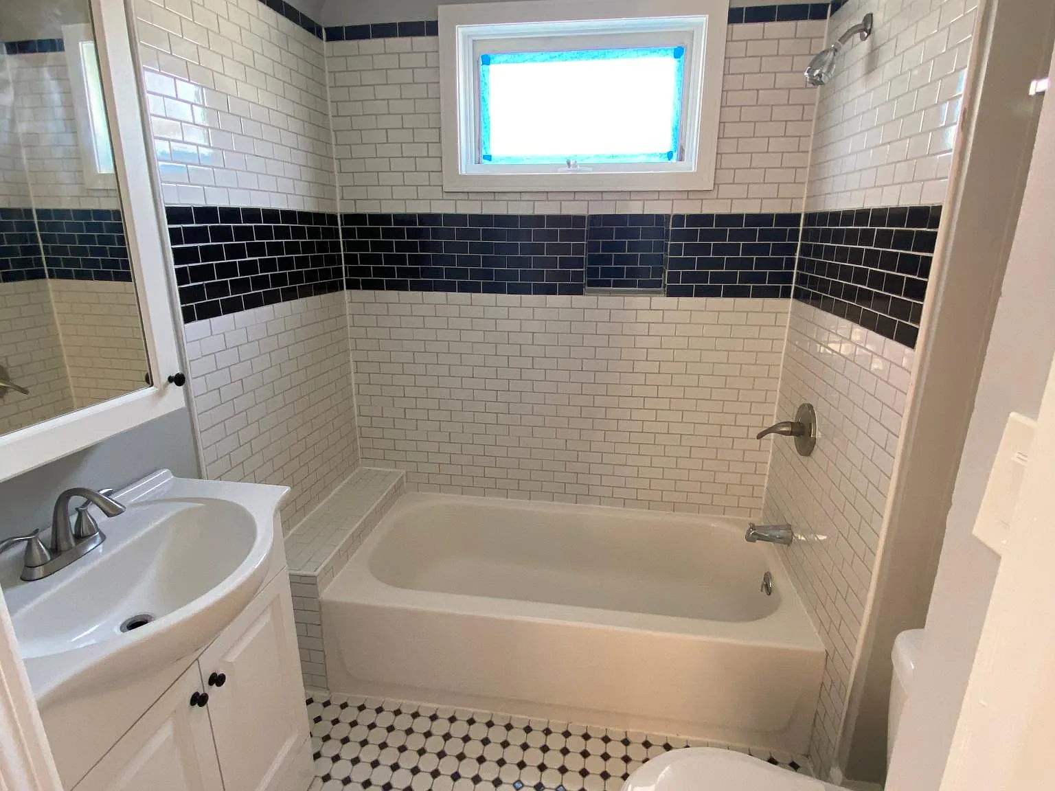 76 Orange St — Photo 2