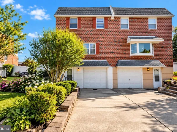 421 Selma St, Philadelphia, PA 19116