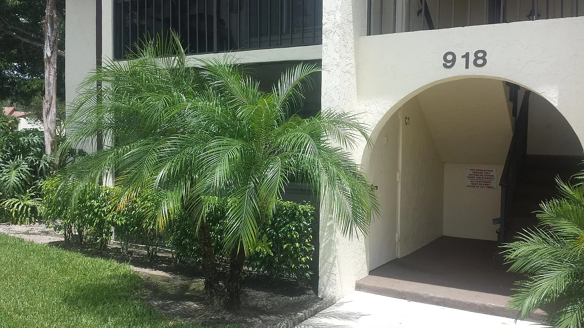Building Photo - 4850 Sable Pine Cir #C1