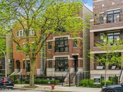 2733 N Southport Ave #2, Chicago, IL, 60614