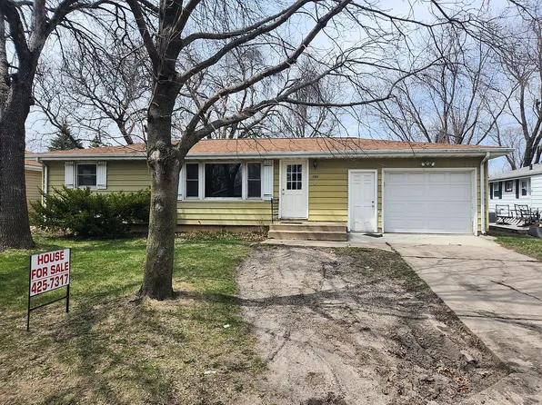 196 Winnebago Way, Mason City, IA 50401