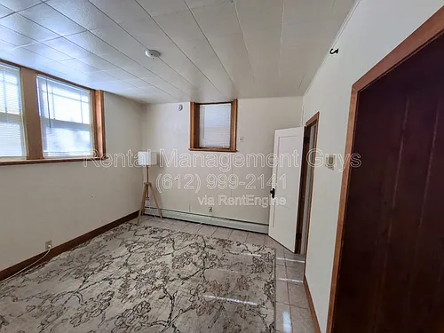3217 14th Ave S #6 Photo 1