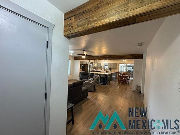 3rd image of 1605 S Avenue B