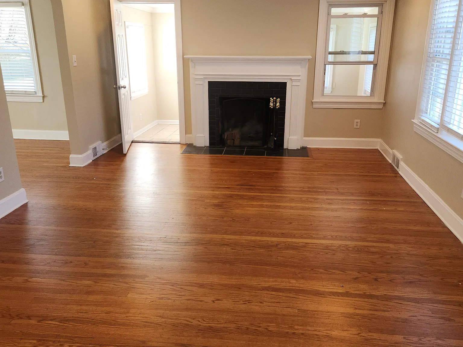 2200 Emerson Ave — Photo 4