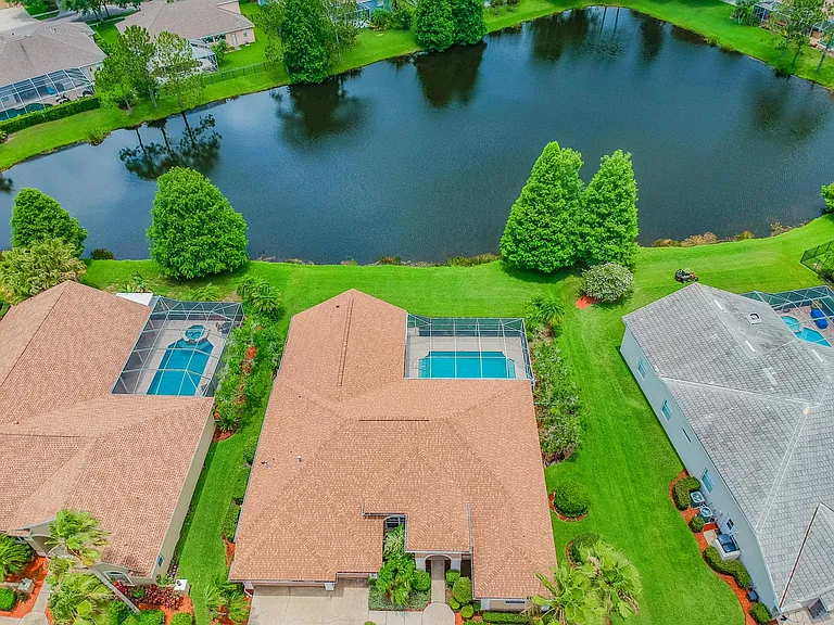 10559 Greencrest Dr — Photo 6