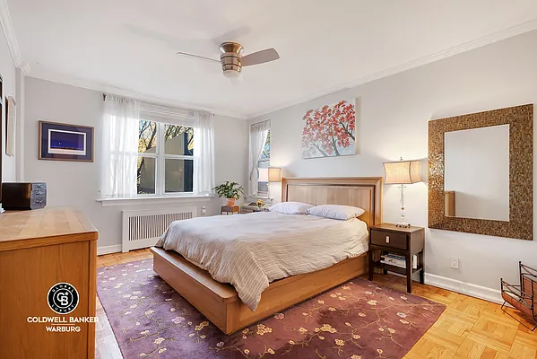 Sold by Coldwell Banker Warburg | media 4