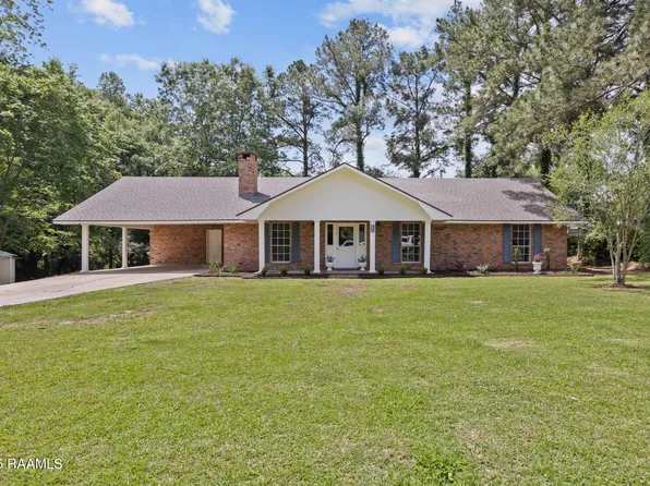 204 Tillou Andrus Dr, Opelousas, LA 70570