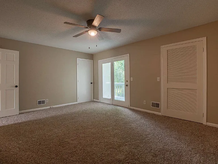 26 Bedford Ct — Photo 25