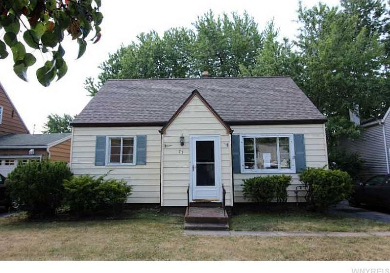 1st image of 75 Fontaine Dr