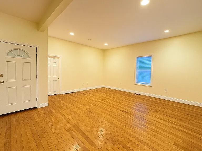 7 North Ave #1 — Photo 9
