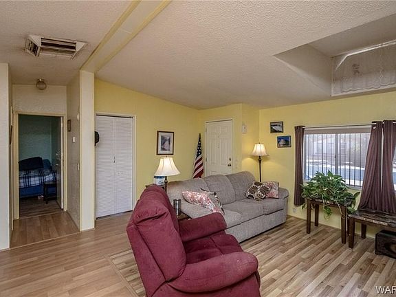 5th image of 2655 E McVicar Ave