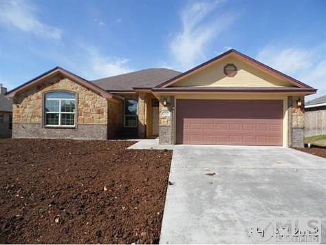 1st image of 1905 Lindsey Dr